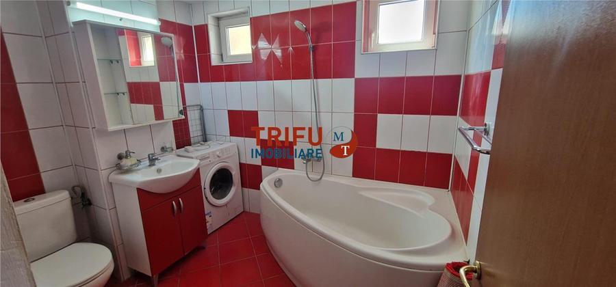 Apartament cu 2 camere semidecomandat în Cetate