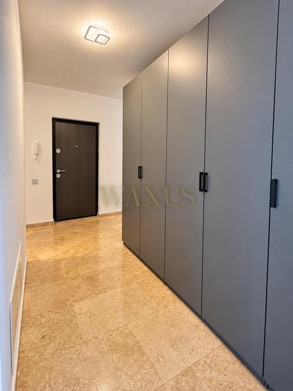 Apartament cu 3 camere semidecomandat, mobilat în Florești