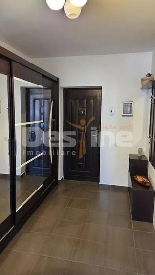 Apartament cu 2 camere decomandat în Cetatea