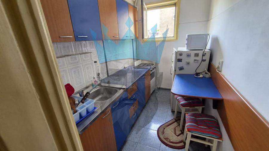 Apartament cu 2 camere semidecomandat, mobilat în Kogălniceanu