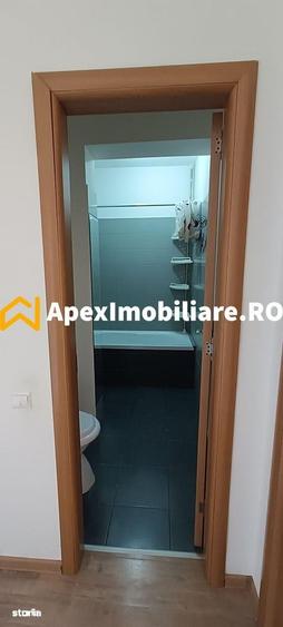 Apartament cu 2 camere semidecomandat în Apărătorii Patriei