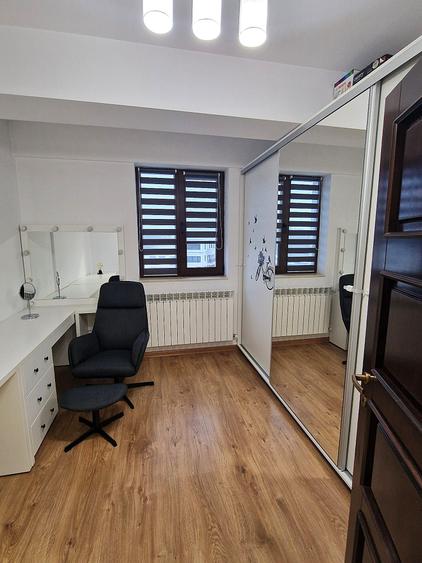 Apartament cu 3 camere decomandat în Moara de Vânt