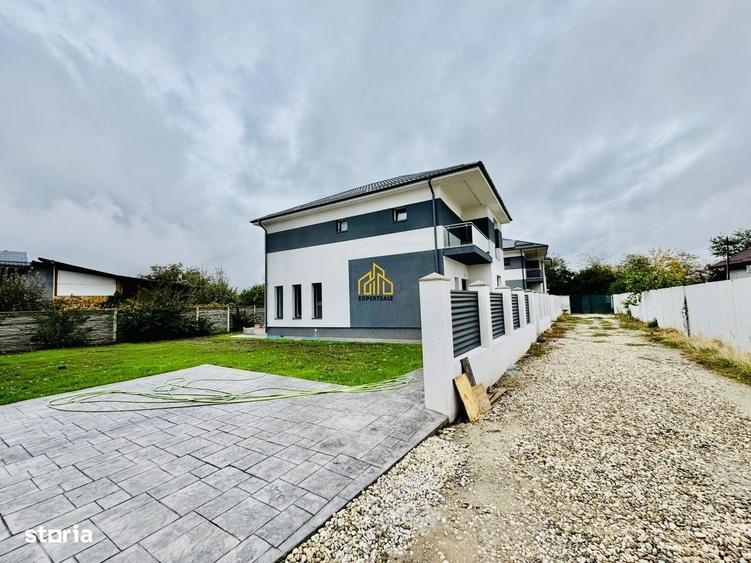 Casă cu 4 camere cu Teren 400 Mp în Domnești