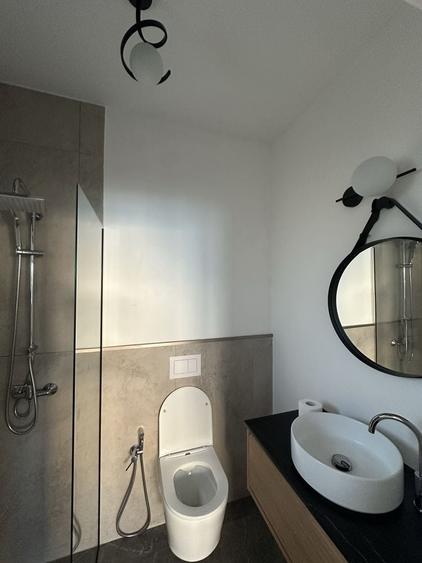 Casă cu 4 camere cu Teren 400 Mp în Exterior Vest