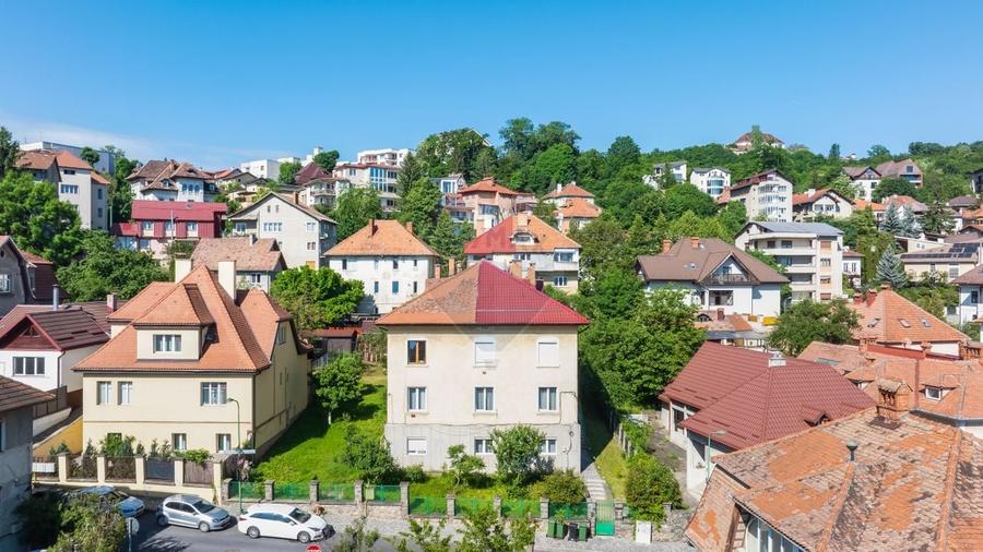 Apartament cu potențial investițional pe Dealul Cetății – Brasov - 33