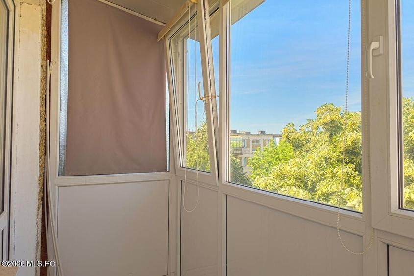 Apartament cu 3 camere semidecomandat în Șagului