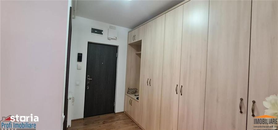 Apartament cu 2 camere, mobilat în Central