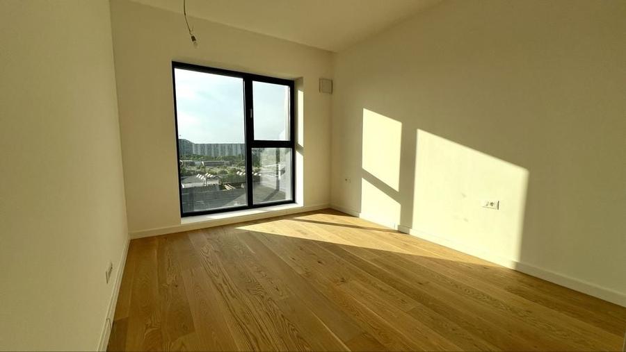 Apartament cu 2 camere decomandat în Aviației