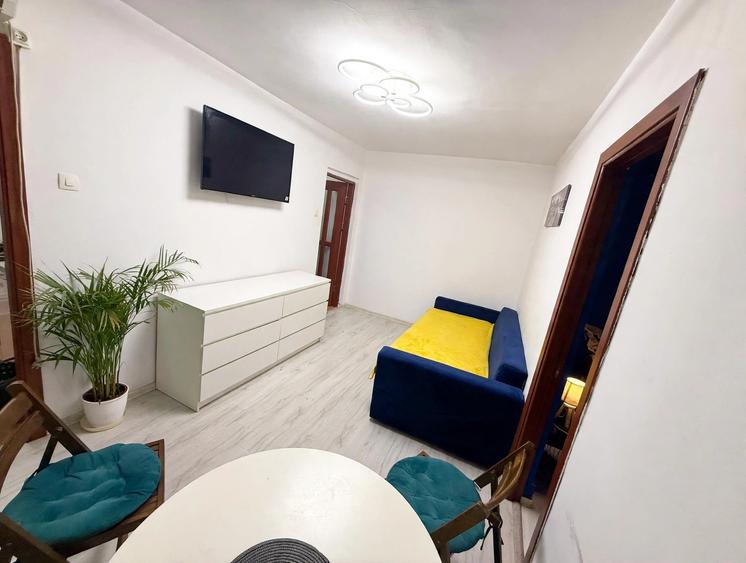 Penthouse cu 2 camere semidecomandat în Tomis Nord