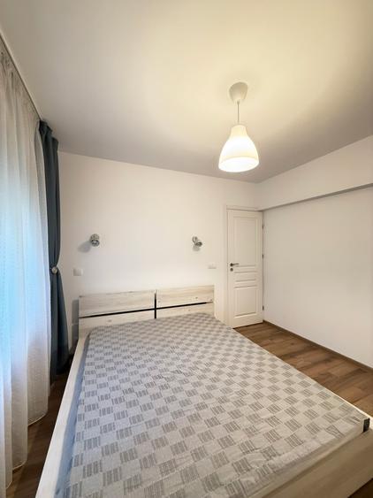 Apartament cu 4 camere decomandat în Rahova