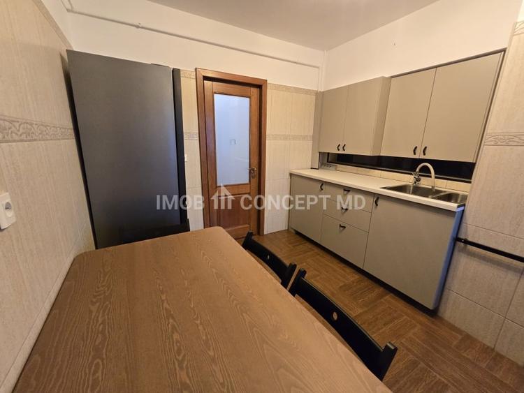 Apartament cu 2 camere decomandat, mobilat în Republicii
