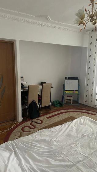 Apartament cu 2 camere decomandat în Siderurgiștilor