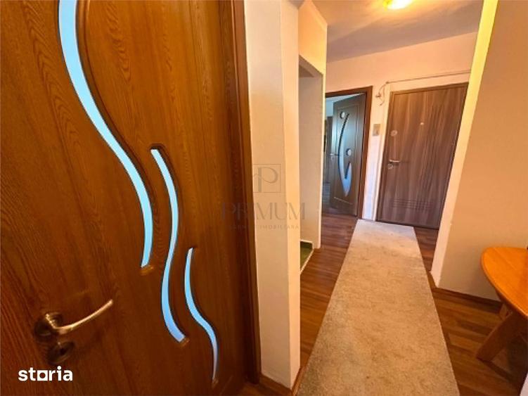 Apartament cu 2 camere decomandat în Lipovei
