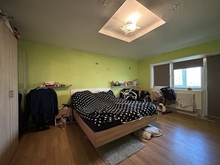 Apartament cu 4 camere decomandat, mobilat în Steaua