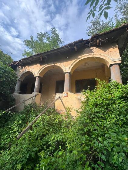 Teren de 1200 mp, în Bunești