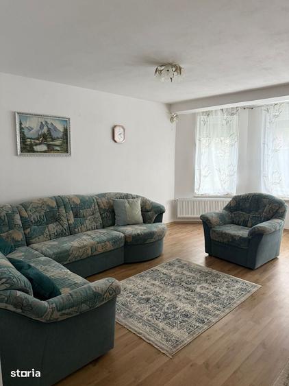 Casă cu 5 camere cu Teren 357 Mp în Grădiște