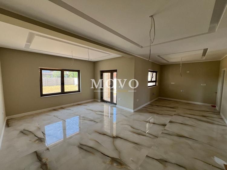 Casă individuală cu 5 camere cu Teren 460 Mp în Giroc