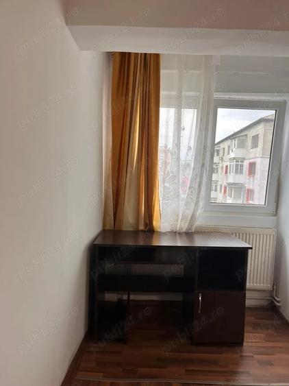 Garsonieră semidecomandată în 9 Mai