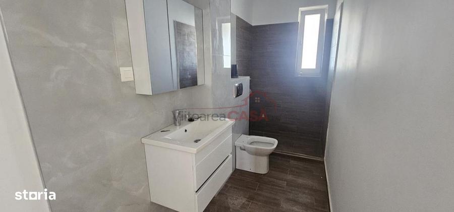 Casă cu 4 camere în Crețești