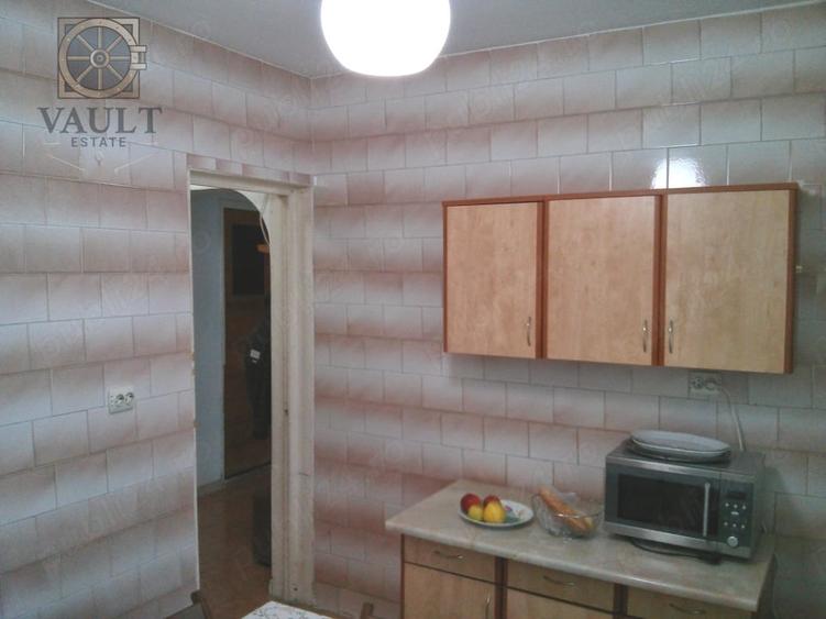 Apartament cu 2 camere decomandat, mobilat în Berceni