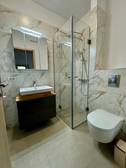 Apartament cu 2 camere decomandat în Take Ionescu