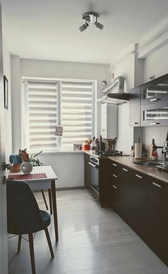 Apartament cu 2 camere decomandat în Exterior Vest