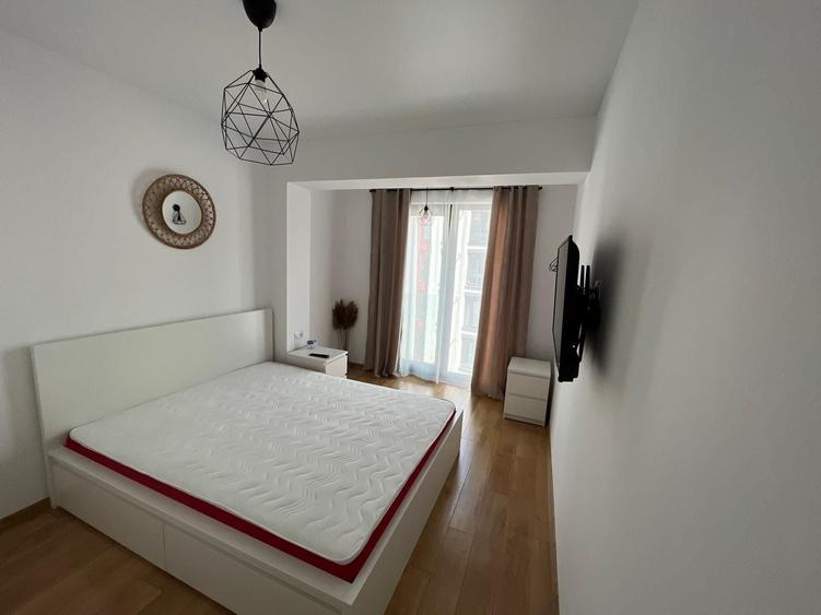 Apartament cu 2 camere decomandat în Sârbi