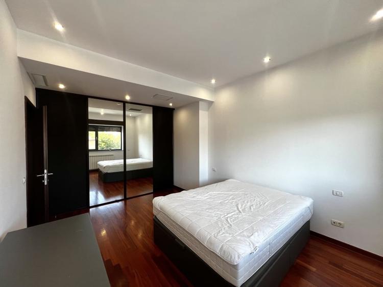 Apartament cu 4 camere decomandat, mobilat în Dorobanți