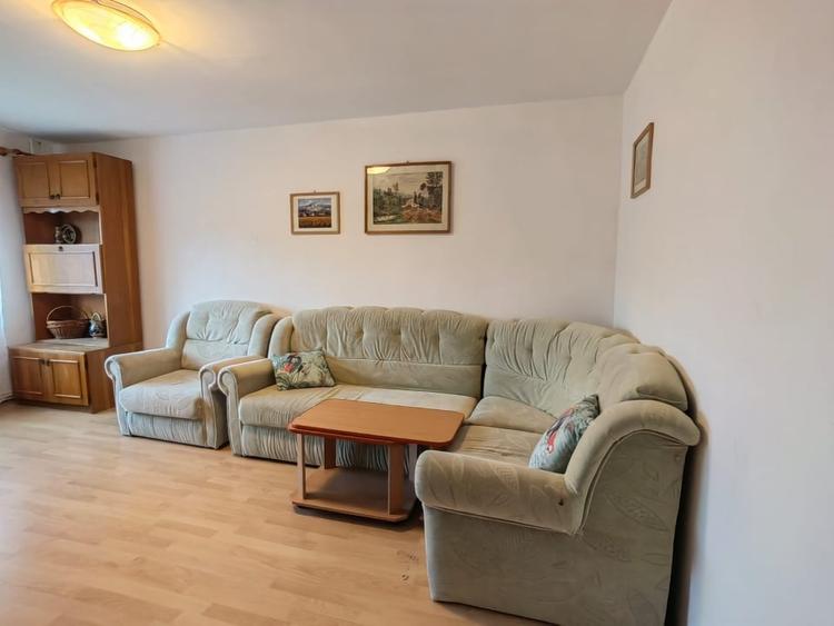 Apartament cu 4 camere decomandat, mobilat în Zorilor