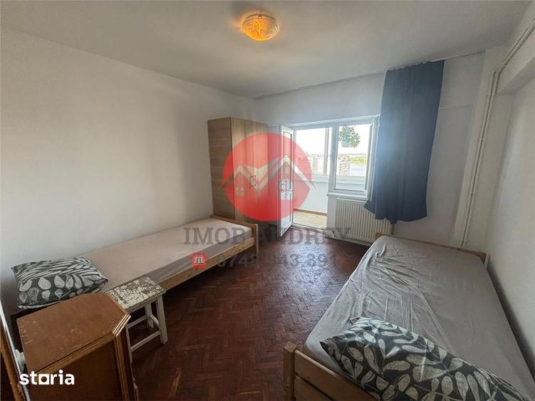 Apartament cu 3 camere decomandat în Central