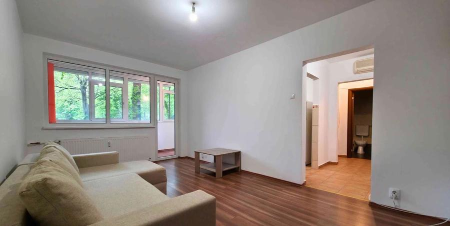Apartament cu 2 camere decomandat, mobilat în Alexandru Obregia