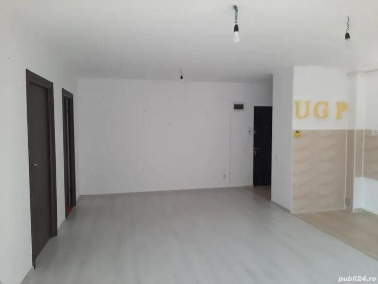 Spațiu comercial, de 50 mp, în Florești
