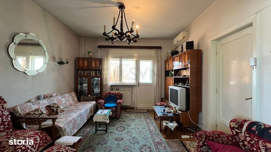 Apartament cu 3 camere, mobilat în Gara de Nord