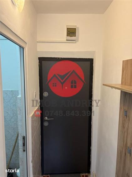 Garsoniera de vanzare in Vest, etaj 3 - 3