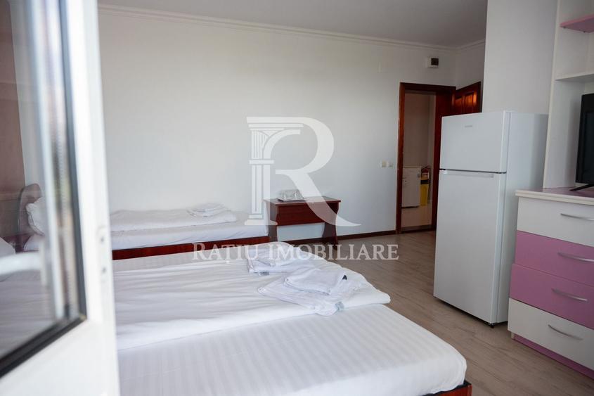 Casă cu 18 camere cu Canalizare în Sânmartin