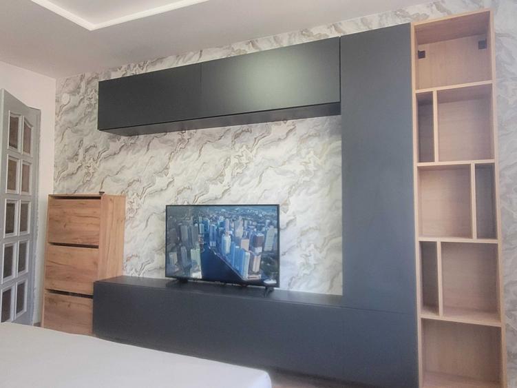 Apartament cu 2 camere decomandat în Exterior Vest