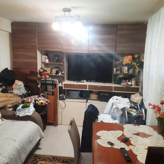 Apartament cu 2 camere nedecomandat în Bucureștii Noi