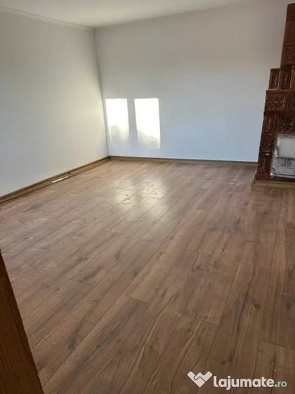 Casă cu 3 camere în Central