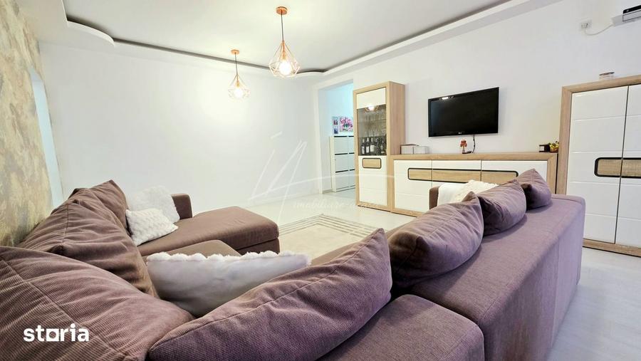 Apartament cu 3 camere, mobilat în Central
