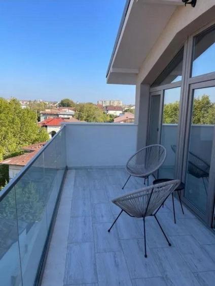 Apartament cu 2 camere decomandat în Mofleni