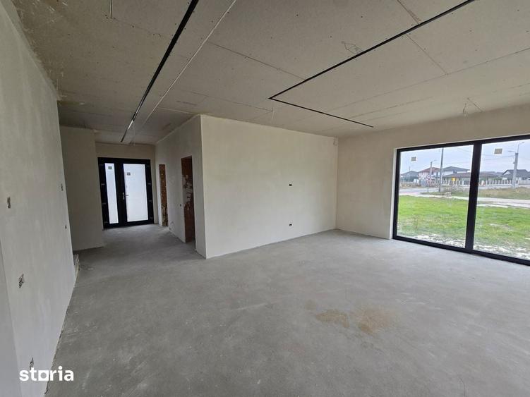 Casă cu 4 camere cu Teren 620 Mp în Sânmartin