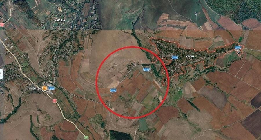 Teren Construcții intravilan de 1500 mp, în Rediu