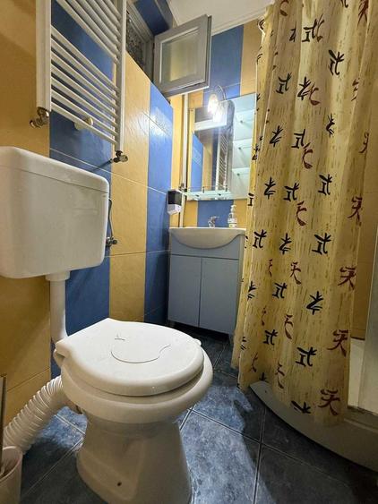 Apartament cu 2 camere decomandat în Exterior Vest