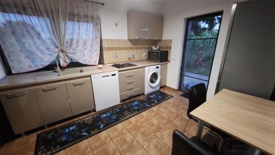 Casă individuală cu 3 camere cu Teren 1800 Mp în Luncușoara
