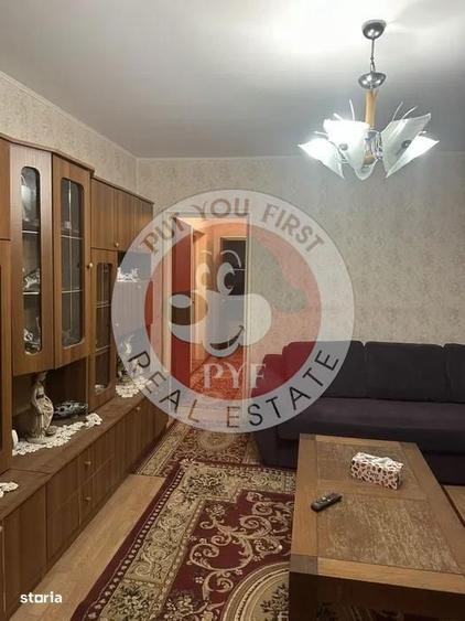 Apartament cu 3 camere semidecomandat în Dristor
