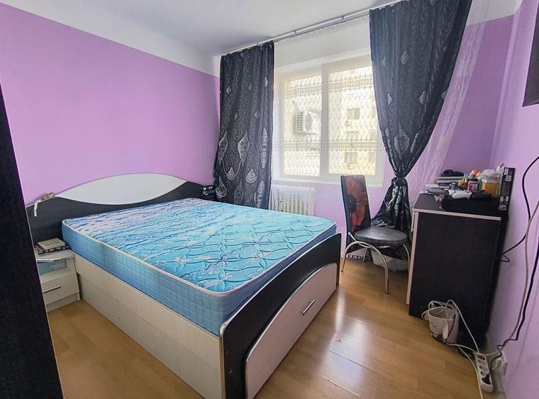Apartament cu 4 camere semidecomandat, mobilat în Fizicienilor
