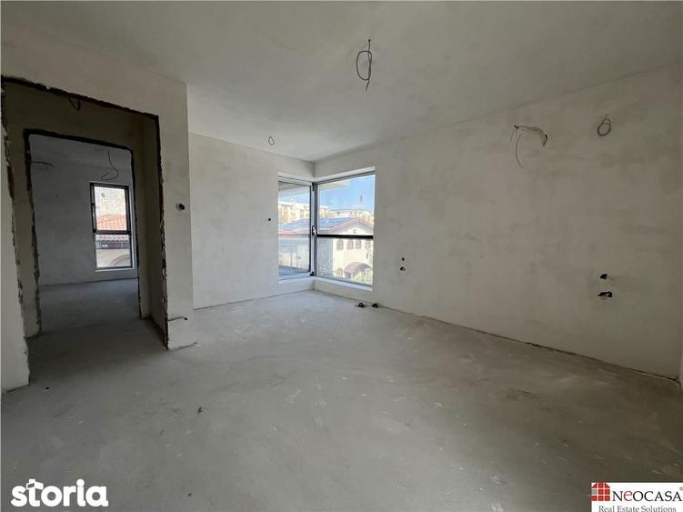 Apartament cu 5 camere în Central