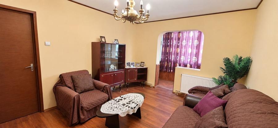 Apartament cu 2 camere semidecomandat în Astra