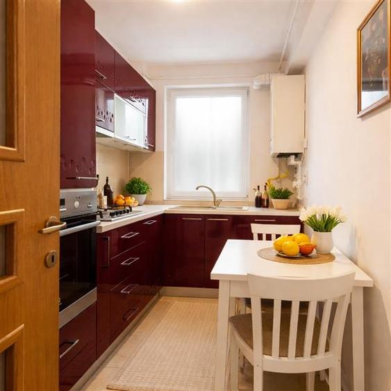 Apartament elegant, loc de parcare inclus, zona Coresi, Brasov - 1
