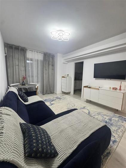 Apartament cu 3 camere decomandat, mobilat în Cug